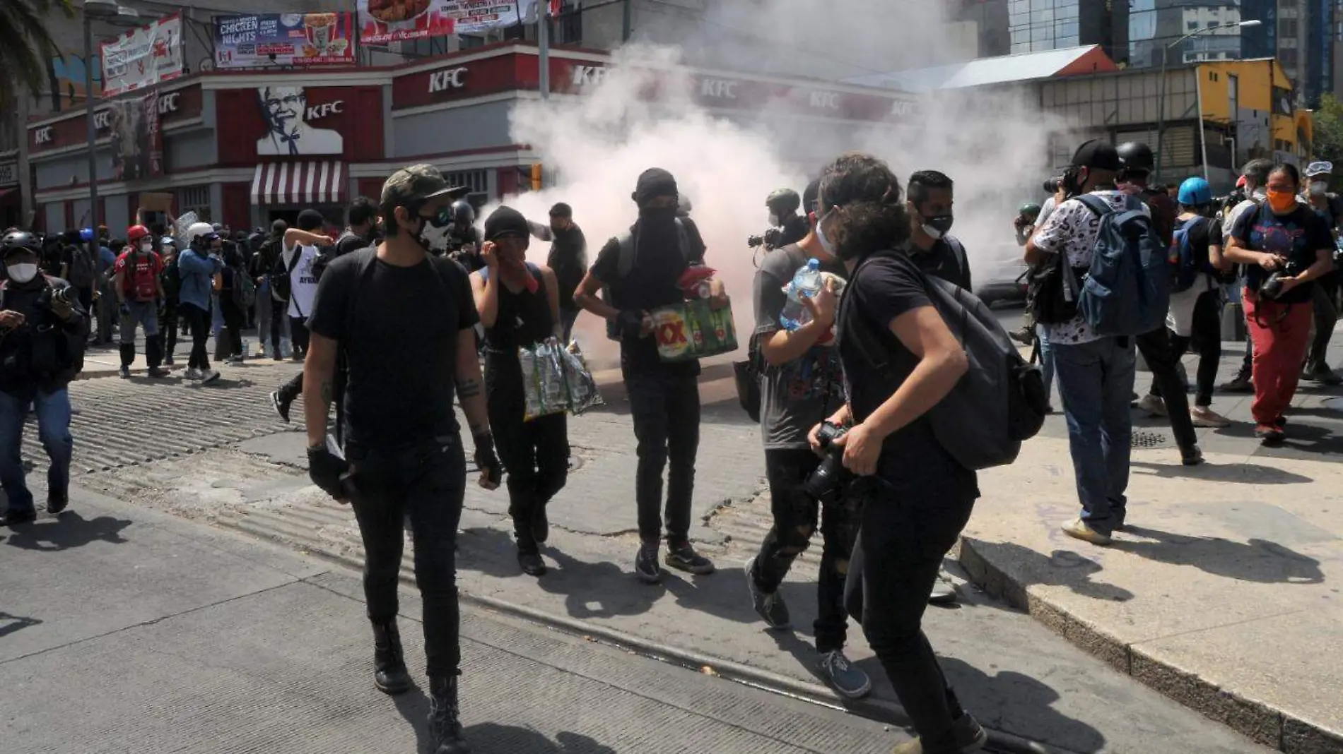 marcha cdmx MAURICIO HUIZAR